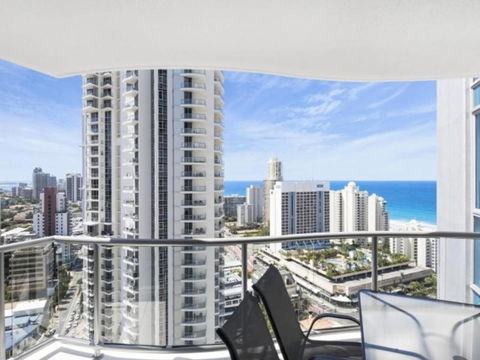 Beach Stay - Ocean & Riverview Resort Chevron Renaissance Central Surfers Paradise - Perths Hotel 25