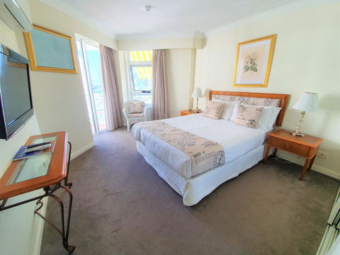 Broadbeach Holiday Apartments - Perths Hotel 14