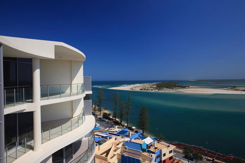 Monaco Caloundra - Perths Hotel 18