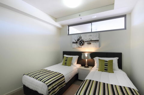 Monaco Caloundra - Perths Hotel 15