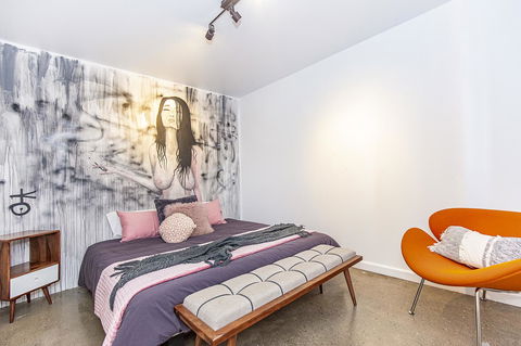 The Pink Hotel Coolangatta - Perths Hotel 13