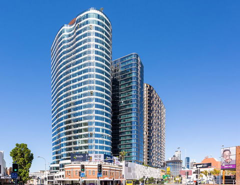 Hostrelax Residences On Alfred - Perths Hotel 0