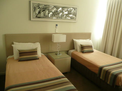 Grosvenor Beachfront Apartments Surfers Paradise - Perths Hotel 20