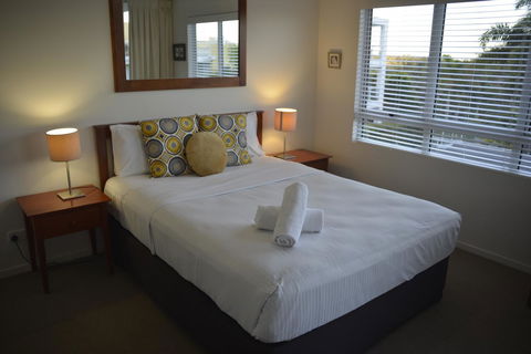 Seachange Coolum Beach - Perths Hotel 40