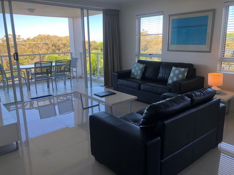 Seachange Coolum Beach - Perths Hotel 34