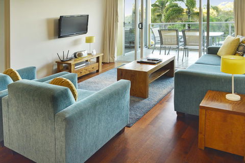 Seachange Coolum Beach - Perths Hotel 36