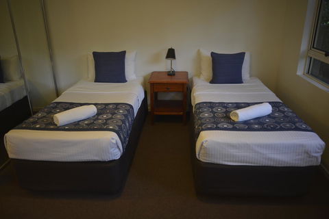 Seachange Coolum Beach - Perths Hotel 24