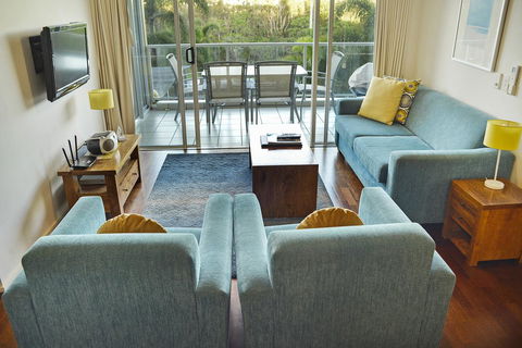 Seachange Coolum Beach - Perths Hotel 35