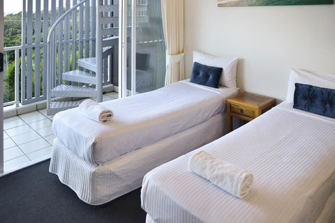 Seachange Coolum Beach - Perths Hotel 30