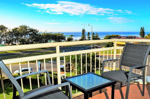 Seacrest Beachfront Apartments Surfers Paradise - Perths Hotel 36