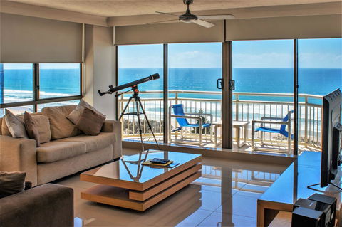 Seacrest Beachfront Apartments Surfers Paradise - Perths Hotel 30