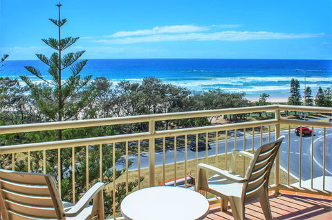 Seacrest Beachfront Apartments Surfers Paradise - Perths Hotel 32