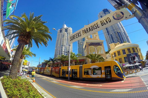 Seacrest Beachfront Apartments Surfers Paradise - Perths Hotel 39
