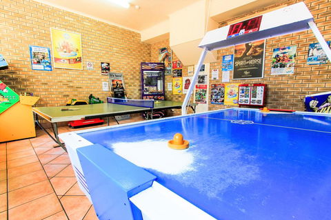 Seacrest Beachfront Apartments Surfers Paradise - Perths Hotel 26