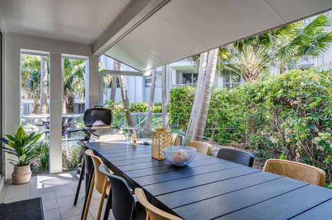 Coolum At The Beach - Perths Hotel 31