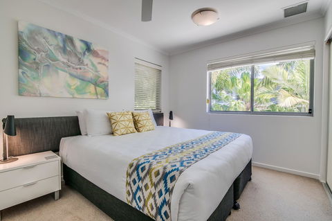 Coolum At The Beach - Perths Hotel 33