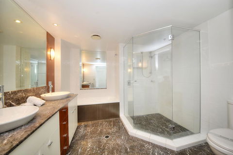 The Towers Of Chevron Renaissance - Holidays Gold Coast - Perths Hotel 16
