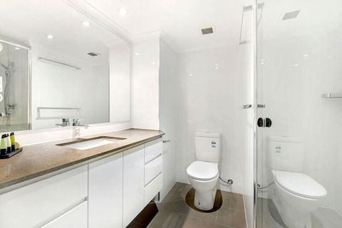 ULTIQA Beach Haven On Broadbeach - Perths Hotel 40