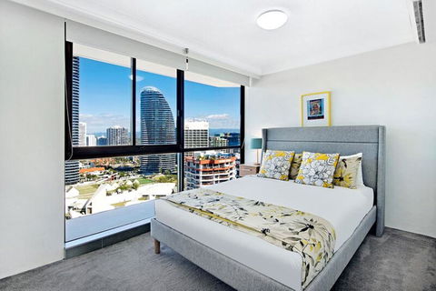 ULTIQA Beach Haven On Broadbeach - Perths Hotel 7