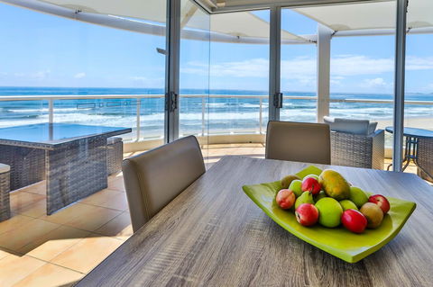 Regency On The Beach - Perths Hotel 10