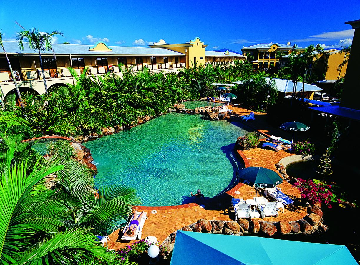 Manunda QLD Perths Hotel