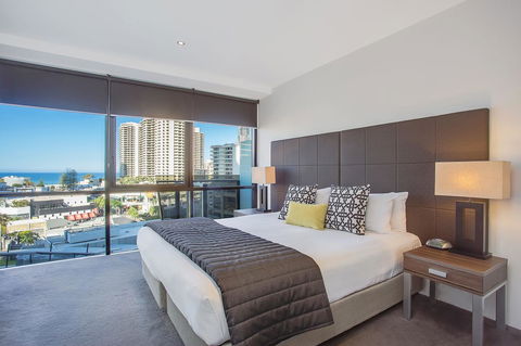 Mantra Circle On Cavill - Perths Hotel 25