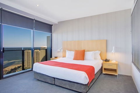 Mantra Circle On Cavill - Perths Hotel 27