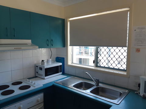 Surfers Beach Resort One - Perths Hotel 14