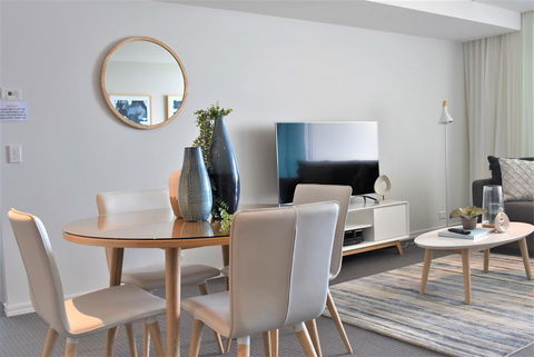 Gold Coast Private Apartments - H Residences, Surfers Paradise - Perths Hotel 8