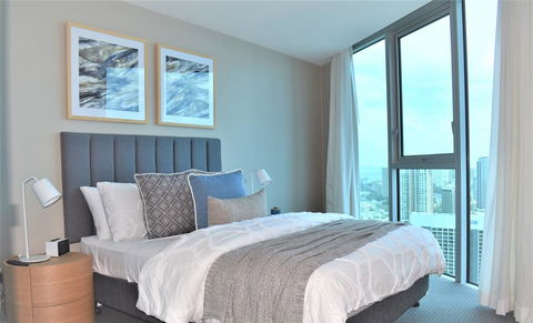 Gold Coast Private Apartments - H Residences, Surfers Paradise - Perths Hotel 3