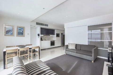 Gold Coast Private Apartments - H Residences, Surfers Paradise - Perths Hotel 20
