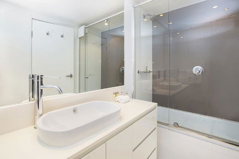 Gold Coast Private Apartments - H Residences, Surfers Paradise - Perths Hotel 31