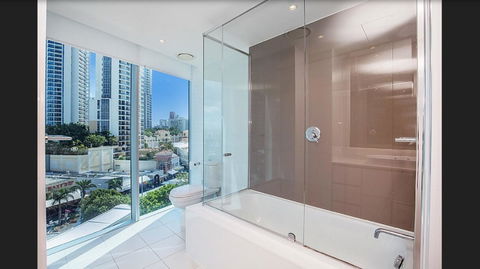 Gold Coast Private Apartments - H Residences, Surfers Paradise - Perths Hotel 36