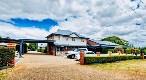 Ambassador On Ruthven - Perths Hotel 5