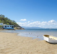 Blue on Cockle - Perths Hotel