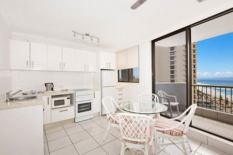 Surfers International Apartments - Perths Hotel 21