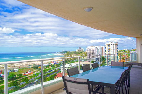 Kirra Surf Apartments - Perths Hotel 26