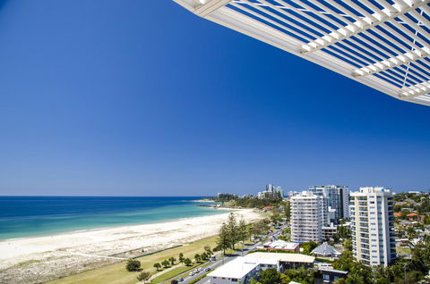 Kirra Surf Apartments - Perths Hotel 0