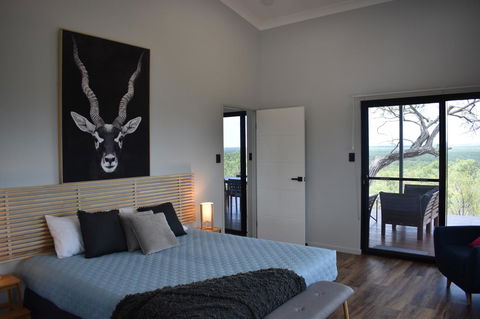 Ironbark House - Perths Hotel 10