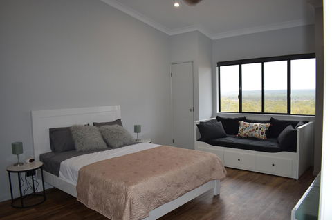 Ironbark House - Perths Hotel 33