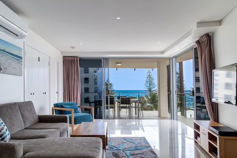 Coco Mooloolaba - Perths Hotel 15
