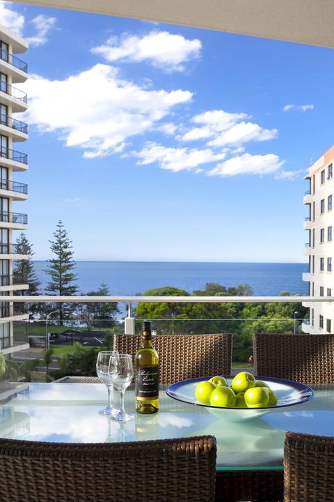 Coco Mooloolaba - Perths Hotel 26