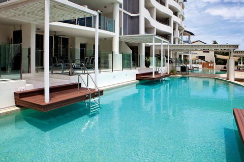 Waters Edge Apartment Cairns - Perths Hotel 0