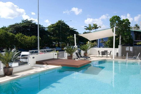 Waters Edge Apartment Cairns - Perths Hotel 7