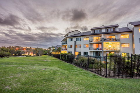 Currumbin Sands On The Beach - Perths Hotel 8