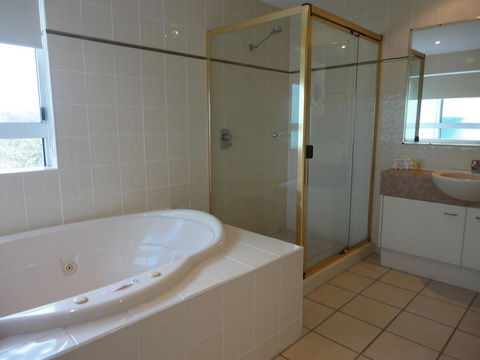Aquarius Resort - Perths Hotel 29