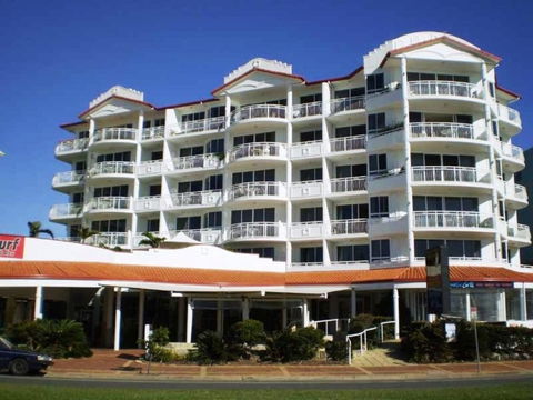 Aquarius Resort - Perths Hotel 11