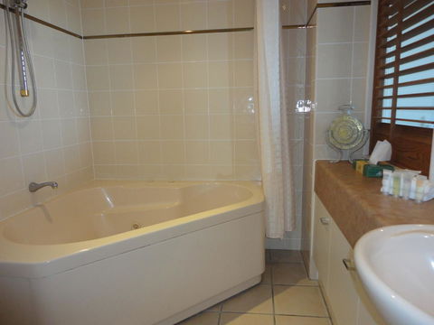 Aquarius Resort - Perths Hotel 34