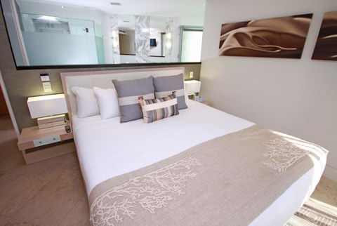 Oceans Mooloolaba - Perths Hotel 27