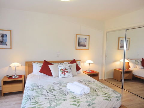 Waterfront Resort Villa With Buggy - Perths Hotel 14
